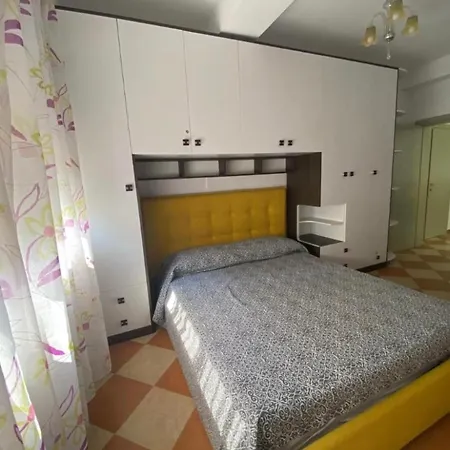 Apartment Ambra-next To The Sea